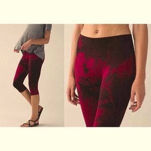 Lululemon Capri Leggings, size 6